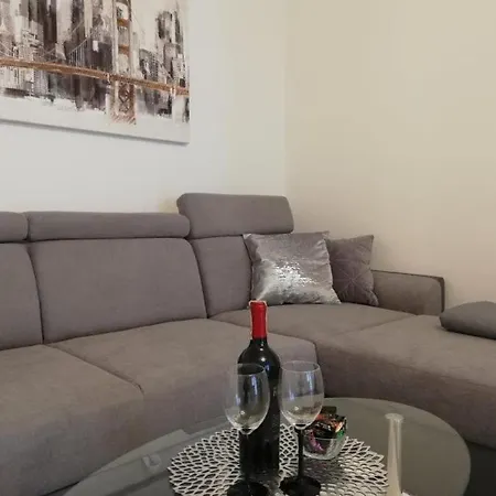 Appartamento Apartament Royal Delux Downtown Srodmiescie 2 Pokoje *